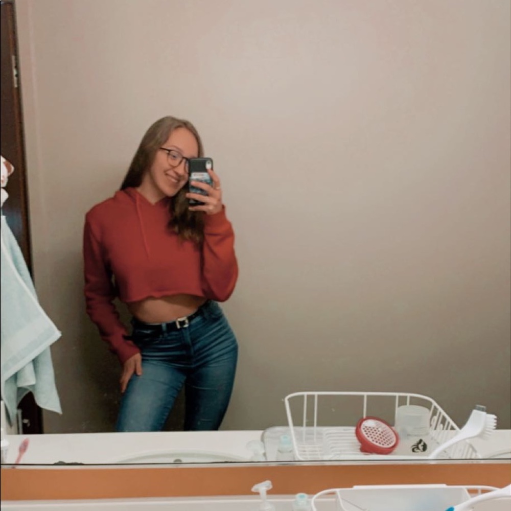 Meet your Posher, Elizabeth